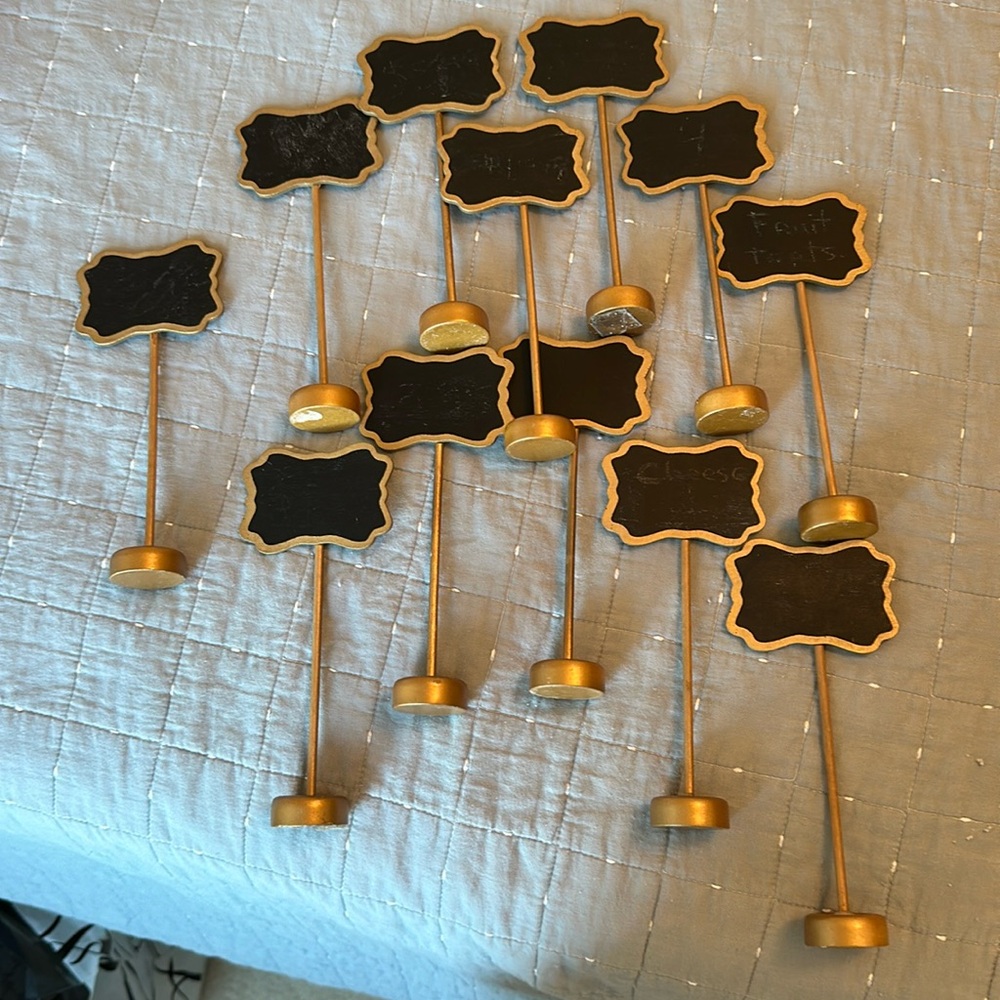 Gold ornate chalkboard stands 6.5 inches tall lot of 12